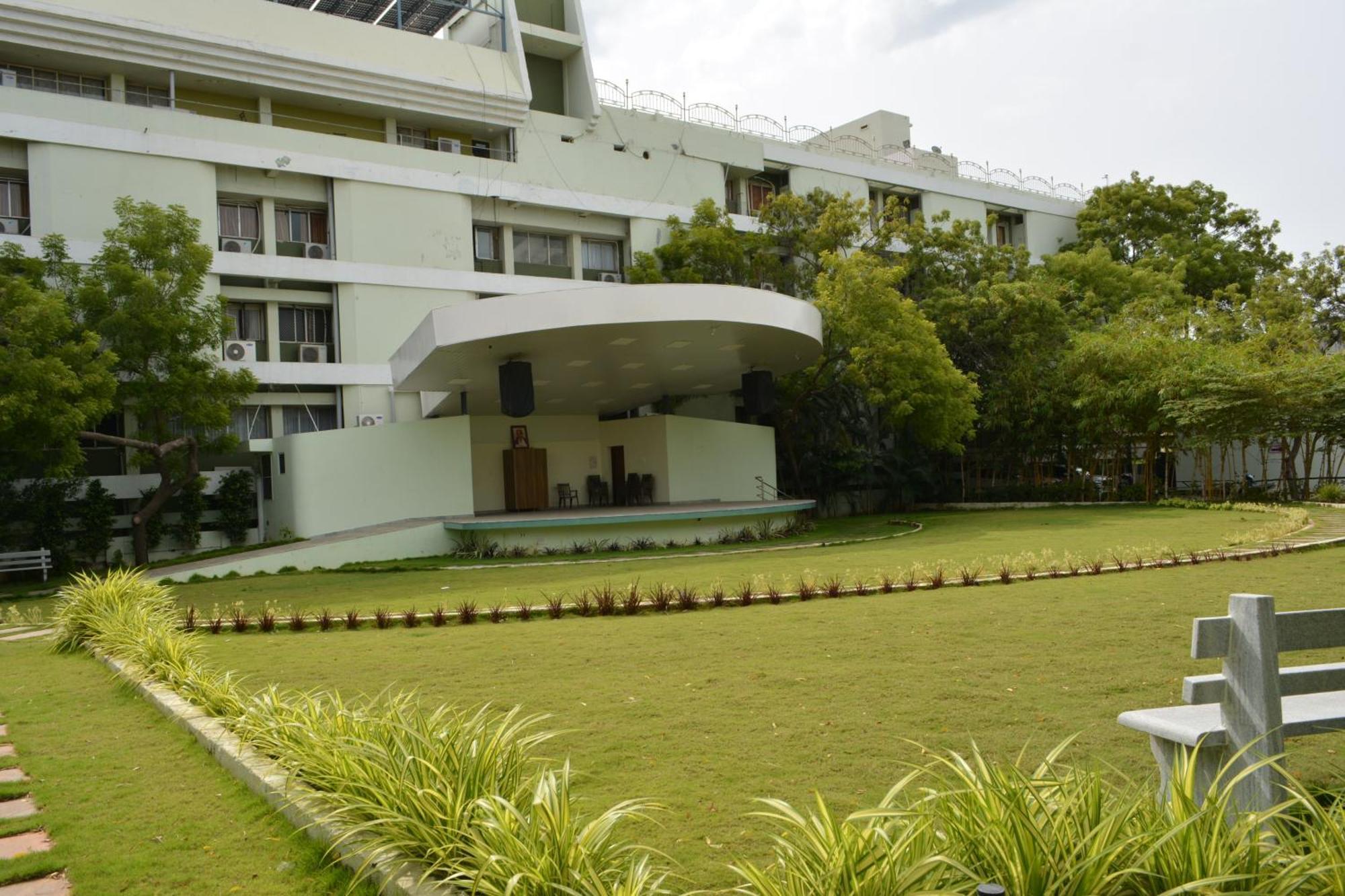 Hotel Geetha International Thoothukudi Exterior foto