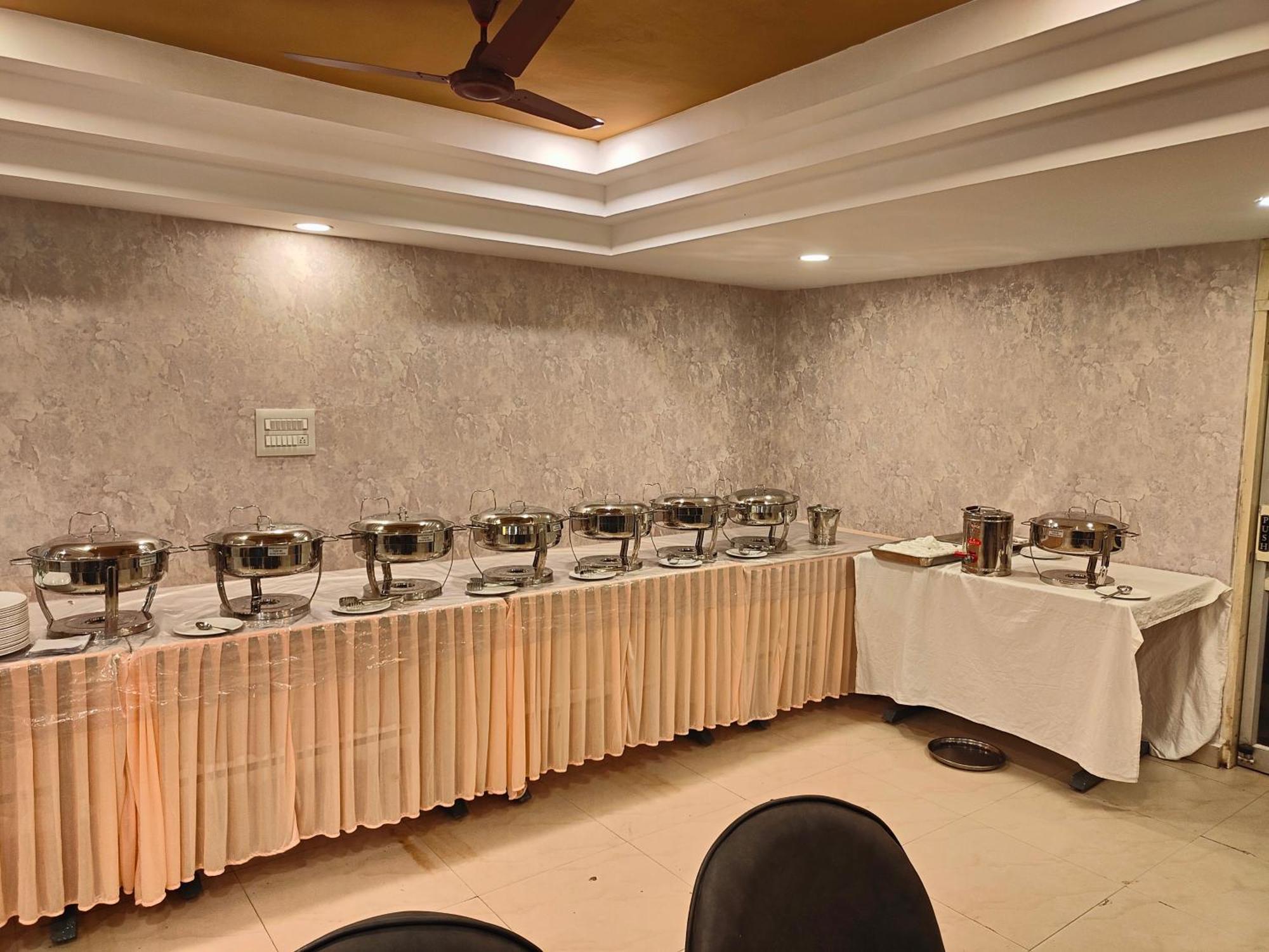 Hotel Geetha International Thoothukudi Exterior foto