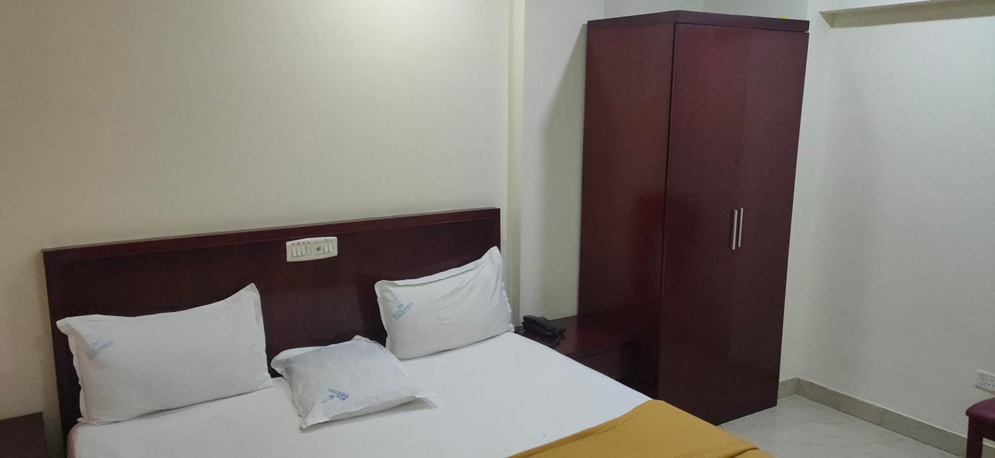 Hotel Geetha International Thoothukudi Exterior foto